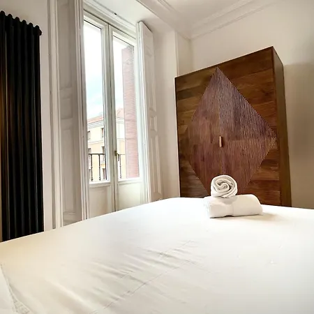 Dplace To Be - Apartamentos De Lujo En Centro Historico Madrid Room photo